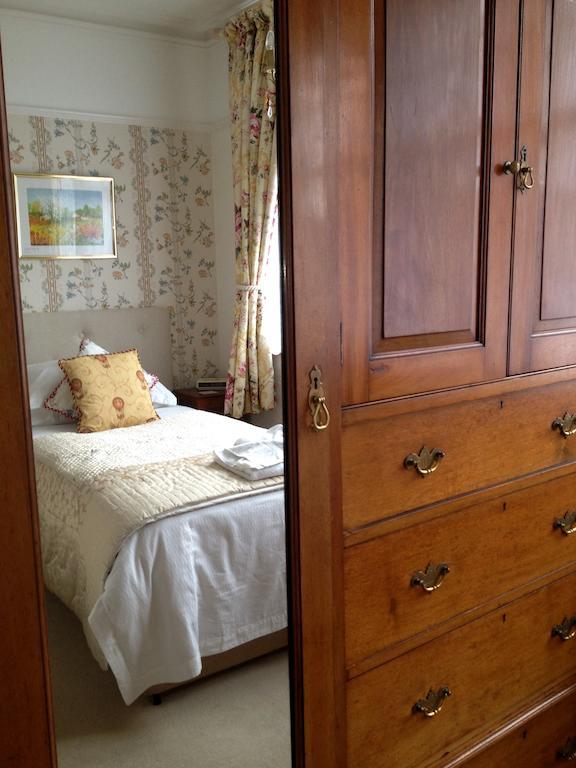 Brayscroft House Hotel Истборн Стая снимка